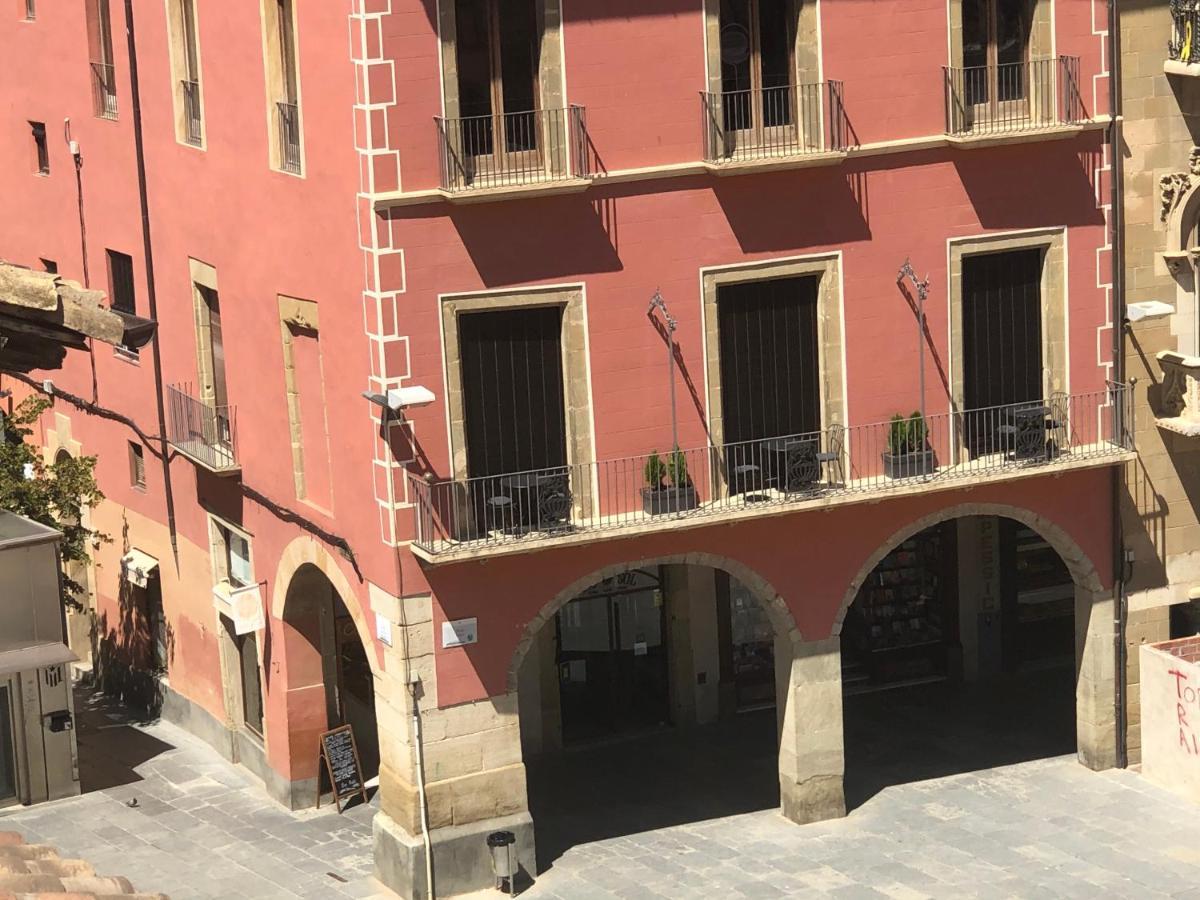 Apartaments Vicus 3 con vistas a la Plaza Mayor de Vic Exterior foto